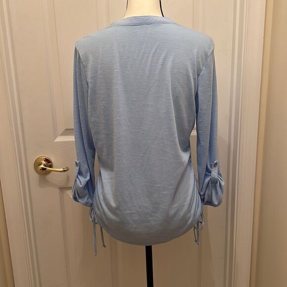 Ladies XL light blue No Boundaries half button down top. - Picture 4 of 7